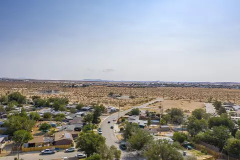3245 Gregory Dr, Mojave, CA 93501 photo 27