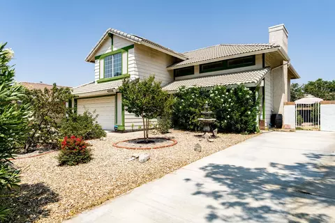 43516 11th St E, Lancaster, CA 93535 photo 2