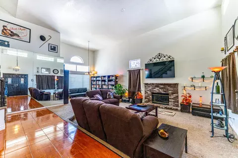 43516 11th St E, Lancaster, CA 93535 photo 4