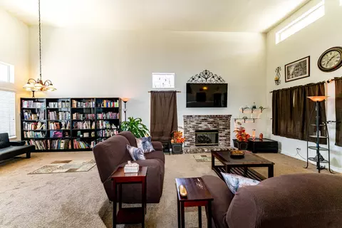 43516 11th St E, Lancaster, CA 93535 photo 8