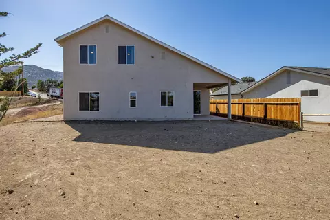 20916 Ridgeway Dr, Tehachapi, CA 93561 photo 24