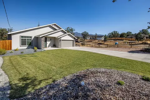 20916 Ridgeway Dr, Tehachapi, CA 93561 photo 3