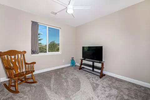 20916 Ridgeway Dr, Tehachapi, CA 93561 photo 21