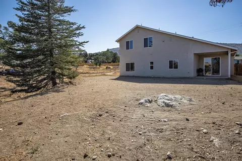20916 Ridgeway Dr, Tehachapi, CA 93561 photo 25