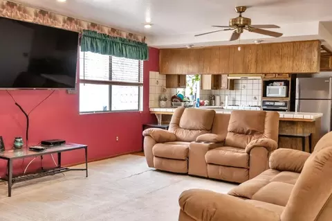44843 Lorimer Ave, Lancaster, CA 93534 photo 4