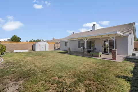 6139 Treehaven Ct, Lancaster, CA 93536 photo 23