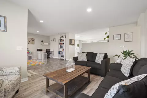 6139 Treehaven Ct, Lancaster, CA 93536 photo 4