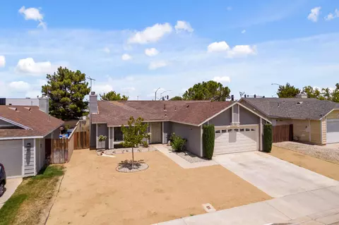 711 Trixis Ave, Lancaster, CA 93534 photo 2