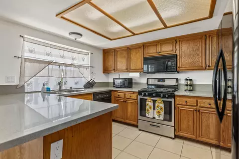 711 Trixis Ave, Lancaster, CA 93534 photo 7