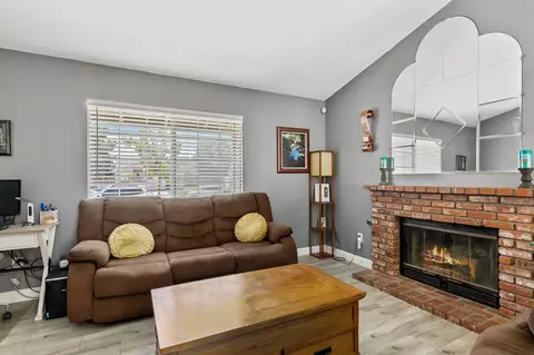 711 Trixis Ave, Lancaster, CA 93534 photo 4