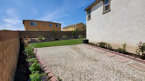 44123 Chaparral Dr, Lancaster, CA 93536 photo 45