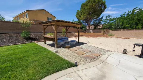 44123 Chaparral Dr, Lancaster, CA 93536 photo 52
