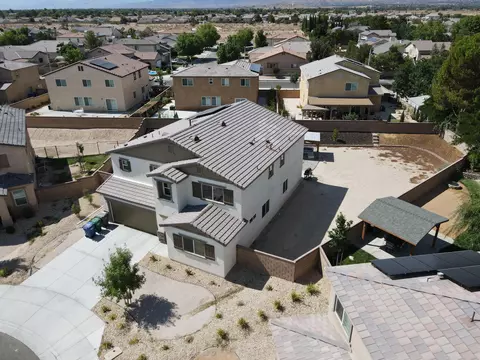 44123 Chaparral Dr, Lancaster, CA 93536 photo 3