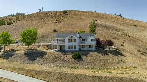 19800 Pine Ridge Dr, Tehachapi, CA 93561 photo 43