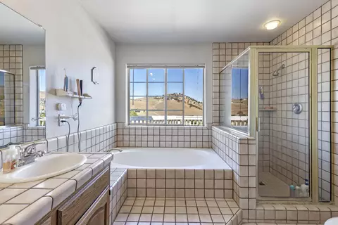 19800 Pine Ridge Dr, Tehachapi, CA 93561 photo 13