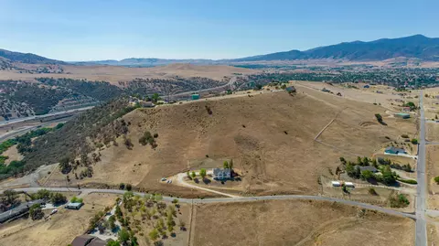 19800 Pine Ridge Dr, Tehachapi, CA 93561 photo 46