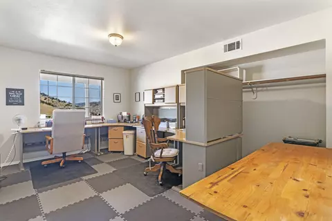 19800 Pine Ridge Dr, Tehachapi, CA 93561 photo 24