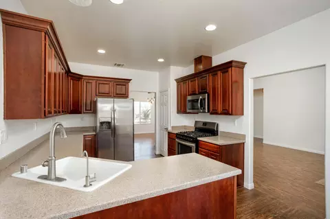 7852 Avenue E10 W, Lancaster, CA 93536 photo 14