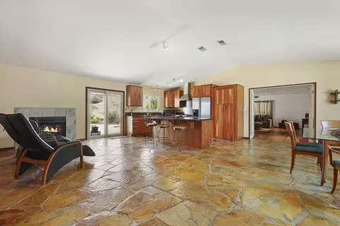 2071 Galloping Way, Acton, CA 93510 photo 4