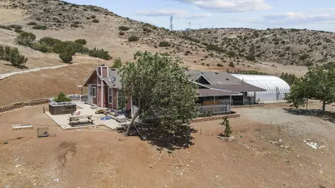 35401 Sky Vista Rd, Acton, CA 93510 photo 3