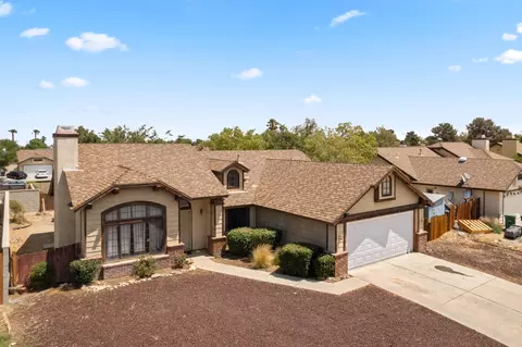 4145 Adobe Dr, Palmdale, CA 93552 photo 2