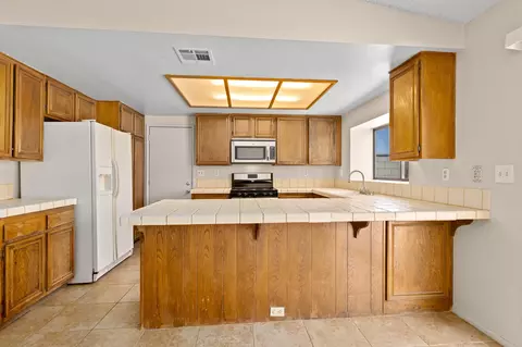 4145 Adobe Dr, Palmdale, CA 93552 photo 9
