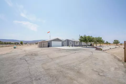 25744 La Petite Ave, Lancaster, CA 93536 photo 9