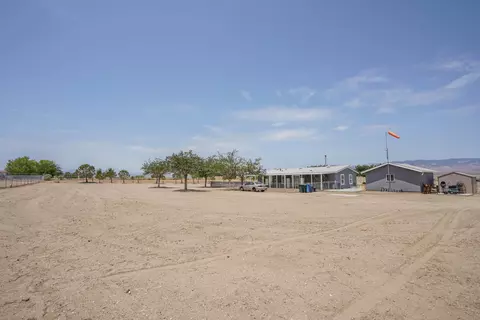 25744 La Petite Ave, Lancaster, CA 93536 photo 42