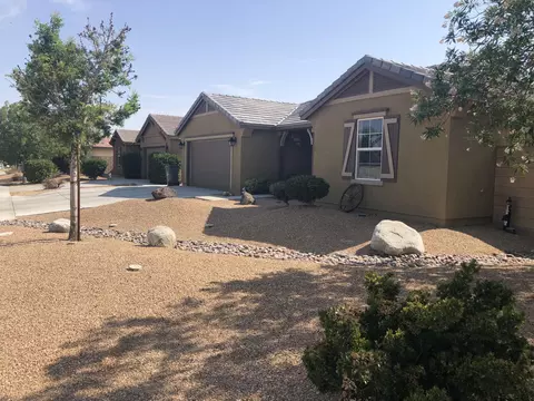 43110 33rd St, Lancaster, CA 93535 photo 2