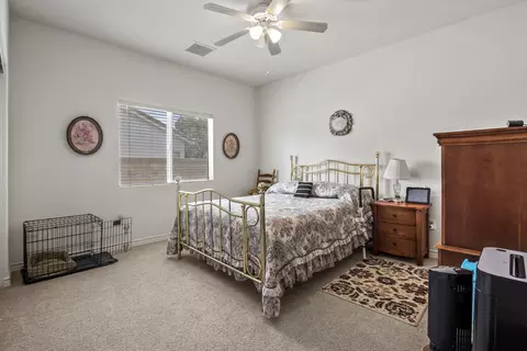 42914 Fairlee Dr, Lancaster, CA 93536 photo 16