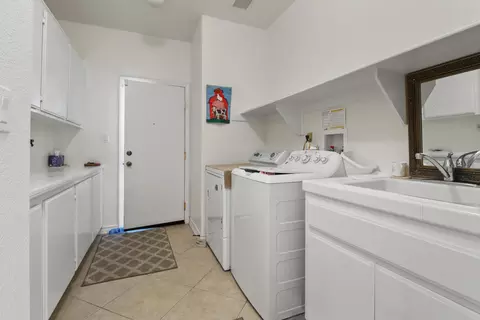 42914 Fairlee Dr, Lancaster, CA 93536 photo 23
