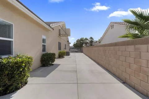 42914 Fairlee Dr, Lancaster, CA 93536 photo 26