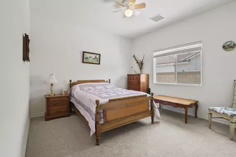 42914 Fairlee Dr, Lancaster, CA 93536 photo 13