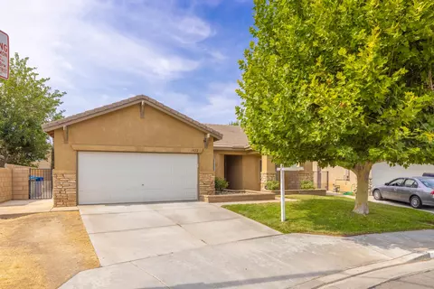 1822 Windermere Dr, Lancaster, CA 93534 photo 1