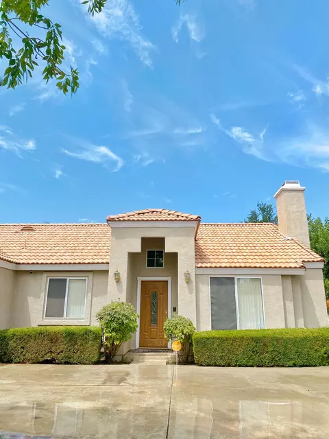 37807 57th St E, Palmdale, CA 93552 photo 4