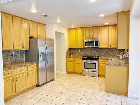 37807 57th St E, Palmdale, CA 93552 photo 9
