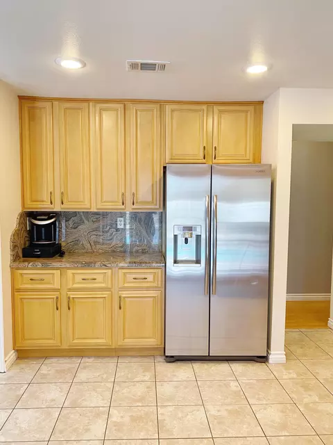 37807 57th St E, Palmdale, CA 93552 photo 10