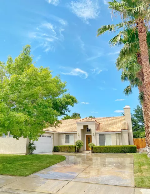37807 57th St E, Palmdale, CA 93552 photo 3