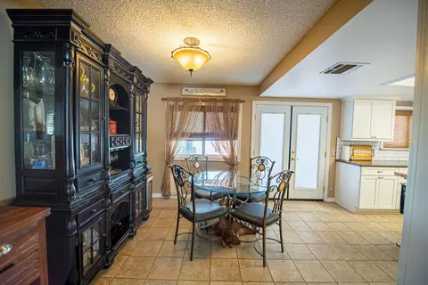 43122 41st St, Lancaster, CA 93536 photo 12