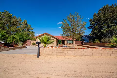 43122 41st St, Lancaster, CA 93536 photo 5