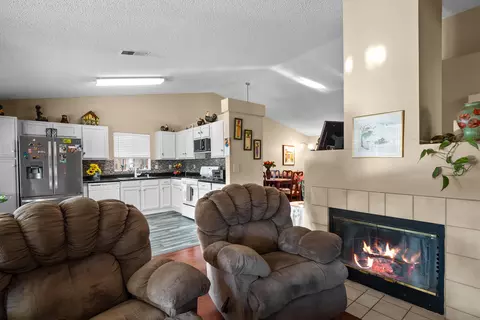 43803 Tranquility Ct, Lancaster, CA 93535 photo 13