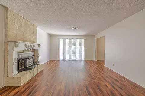 2058 Top Cir, Lancaster, CA 93536 photo 10