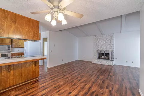 2058 Top Cir, Lancaster, CA 93536 photo 9