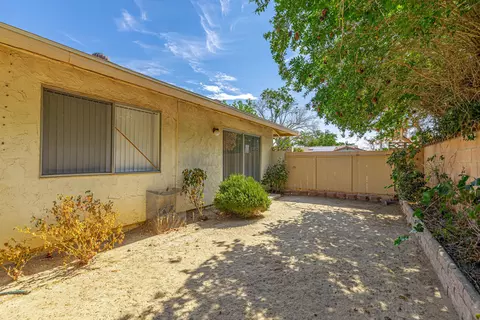 2058 Top Cir, Lancaster, CA 93536 photo 20