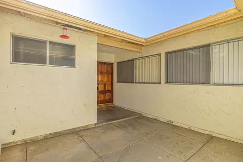 2058 Top Cir, Lancaster, CA 93536 photo 5