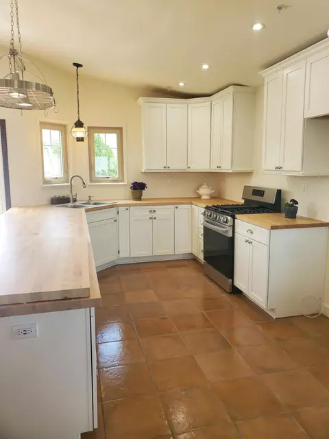 33277 165th St E, Llano, CA 93544 photo 2
