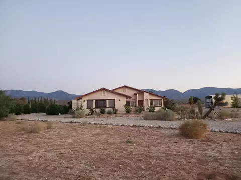 33277 165th St E, Llano, CA 93544 photo 1