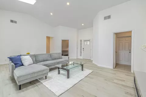 4723 Kindling Ct, Lancaster, CA 93536 photo 4