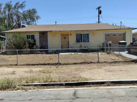 15248 Carol St, Mojave, CA 93501 photo 1