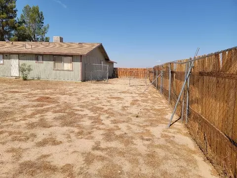 13386 Clement St, North Edwards, CA 93523 photo 10